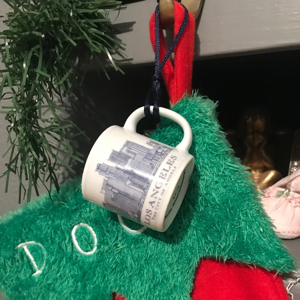 Starbucks mini mug ornament (Los Angeles) 2006